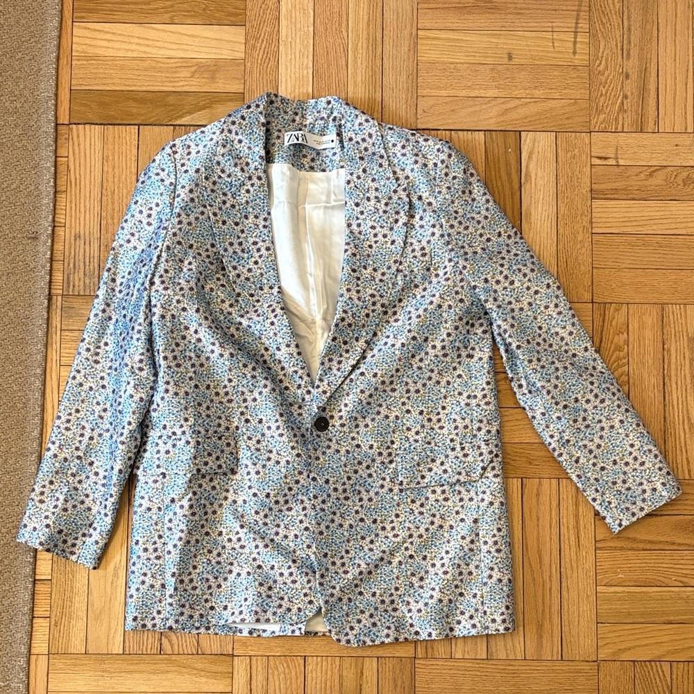 Zara Blue and White Floral Blazer